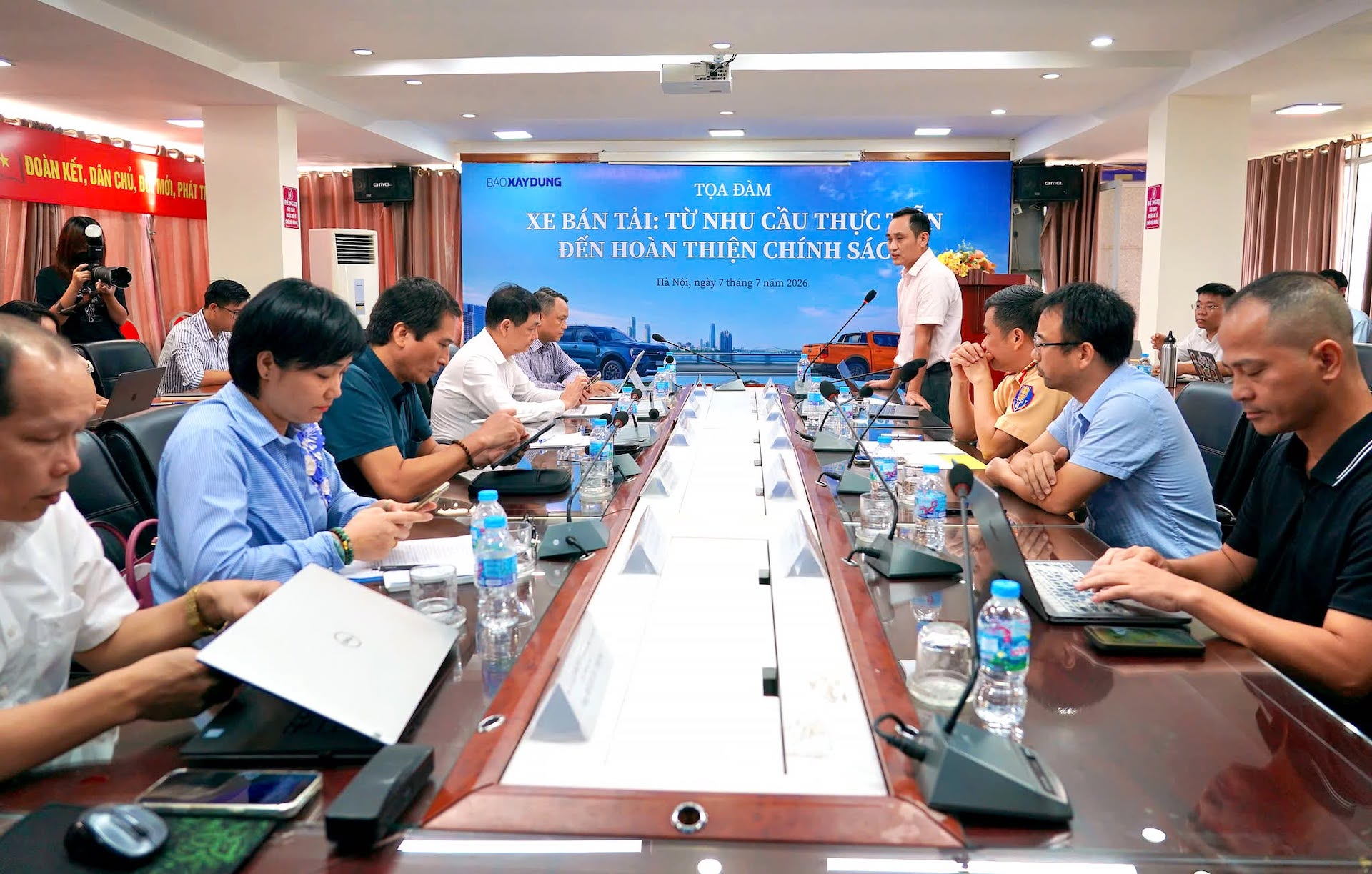 Xe bán tải được lưu thông như xe con - quy định đáp ứng nhu cầu thực tiễn